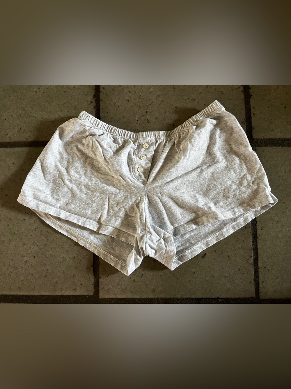 Boxer button style short shorts